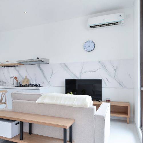 Devis pour la Pose d'une Climatisation Monobloc Mitsubishi pour Maison à Étages à Nîmes