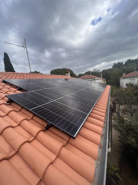 Entretien de panneaux photovoltaïque à Nimes